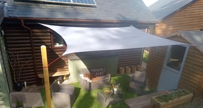 Charming lodge,cosy, comfortable,ideal location