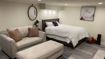 1 bedroom, desk, iron/ironing board, free WiFi