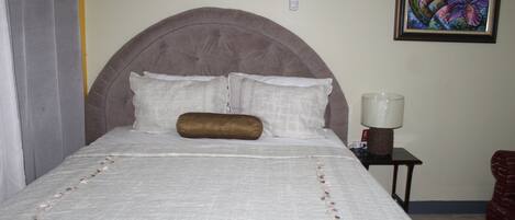 1 Schlafzimmer, Schreibtisch, WLAN