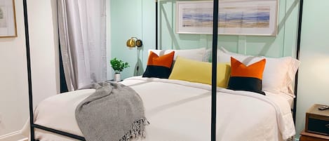 2 bedrooms, iron/ironing board, WiFi, bed sheets