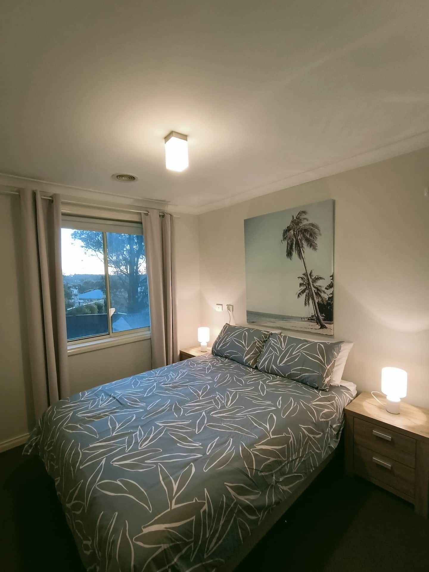 Scenic pet friendly home that sleeps 10