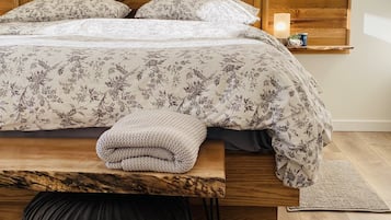 2 Schlafzimmer, Reisekinderbett, kostenloses WLAN, Bettwäsche