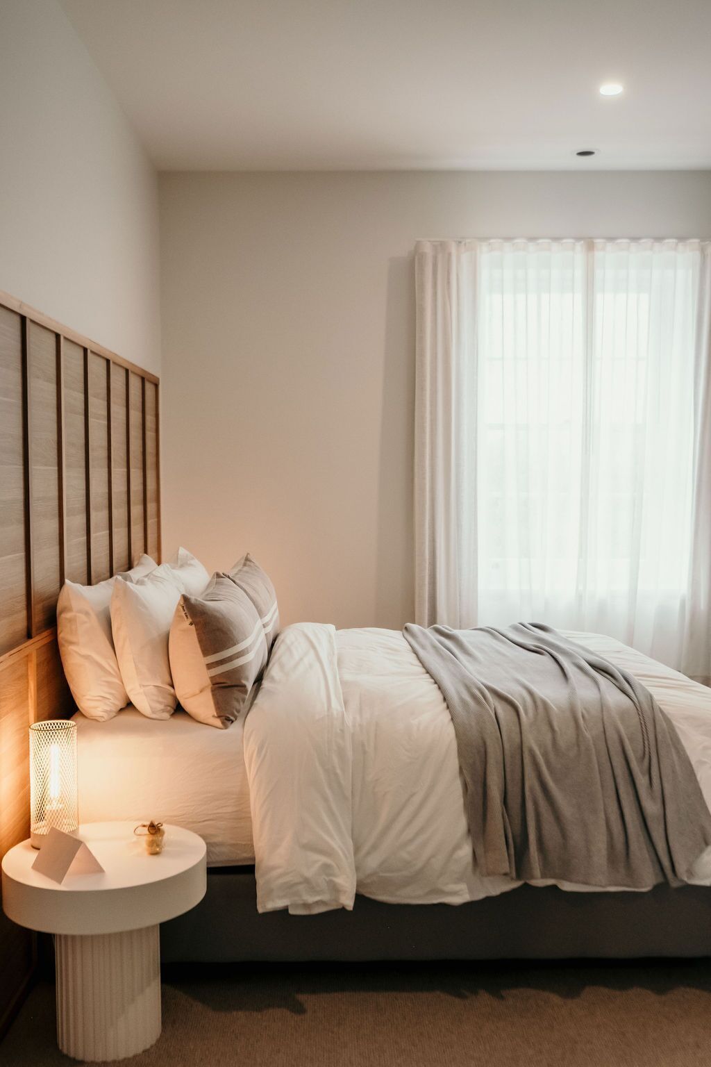 Bộ đồ giường cao cấp, nệm có lớp đệm bông 