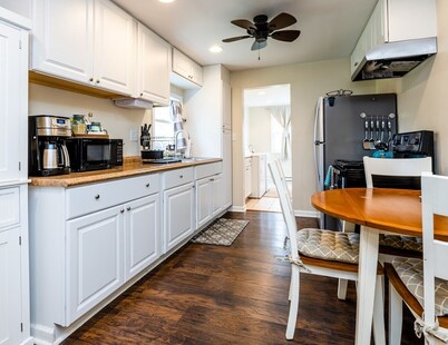 Cozy and Clean.  Perfect for couples and small families!