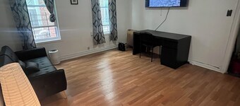Cozy 2-bedroom apartment in amazing Queens with WiFi, AC