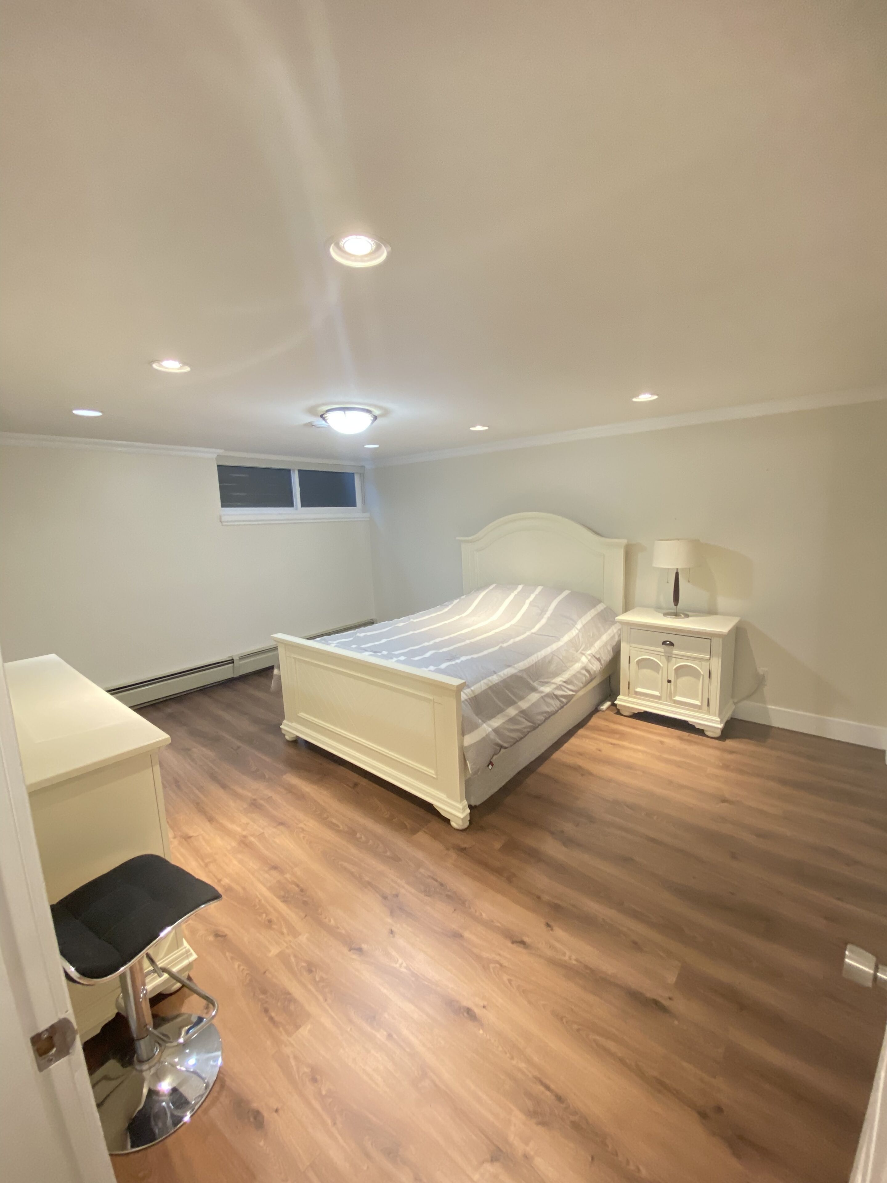 Lovely 2BD/1700 SQFT Spacious Home