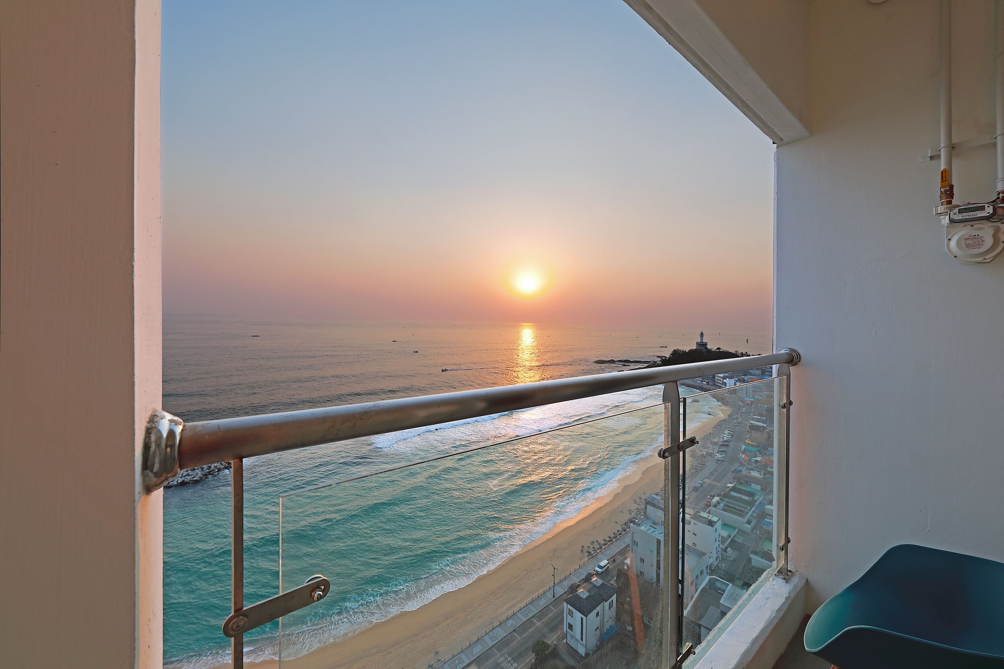 standard double room, ocean view | free wifi, bed sheets