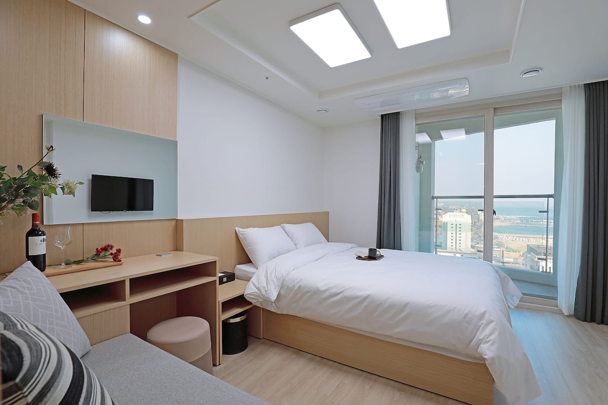 Standard Double Room, Ocean View | Free WiFi, bed sheets