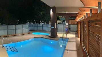 Piscina externa, piscina aquecida