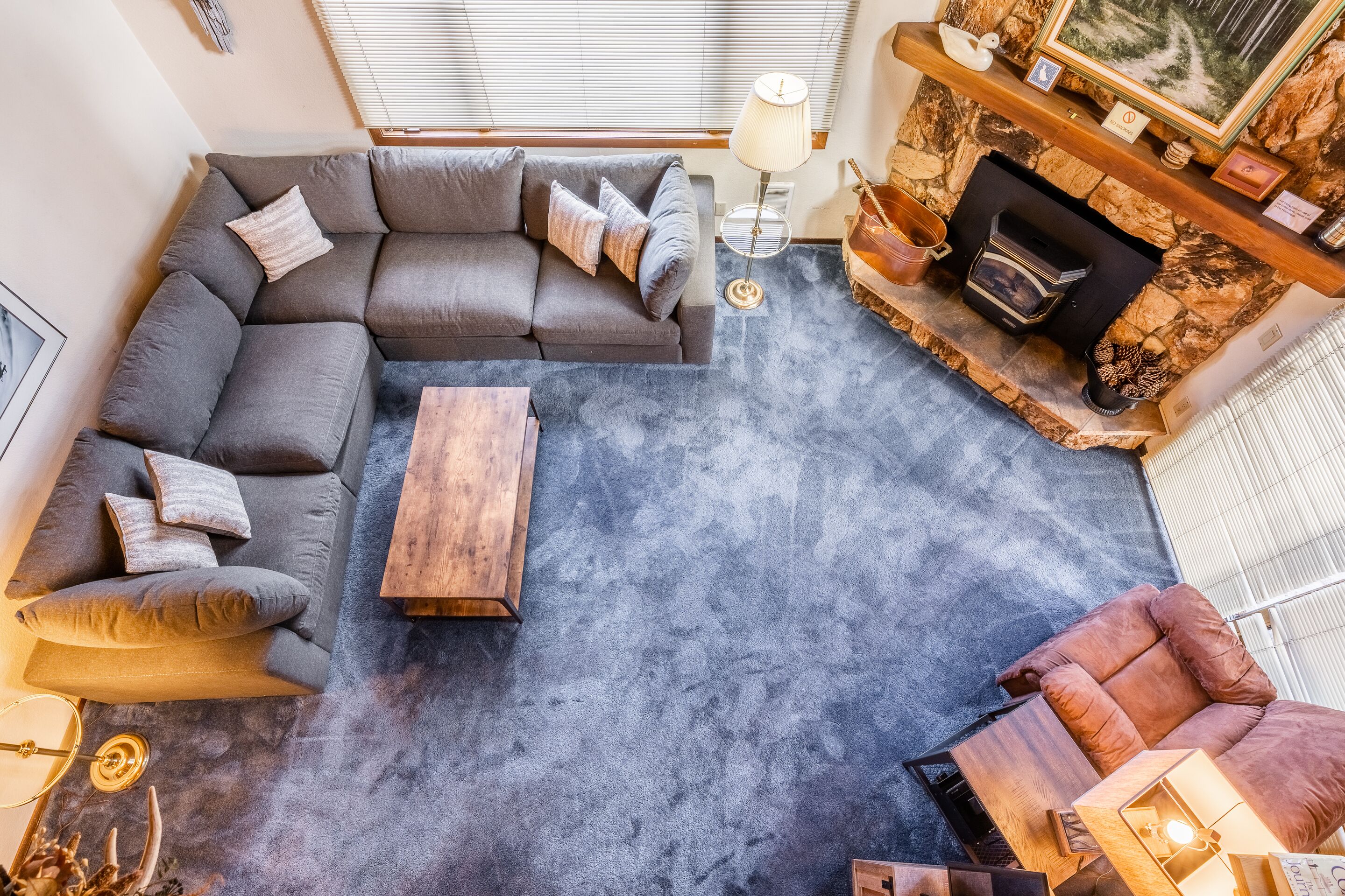 Spacious Winterset 26 2 Bedrm Plus Loft 3 Full Bathrm Townhome Sleeps 8 Steps to Free Town Shuttle