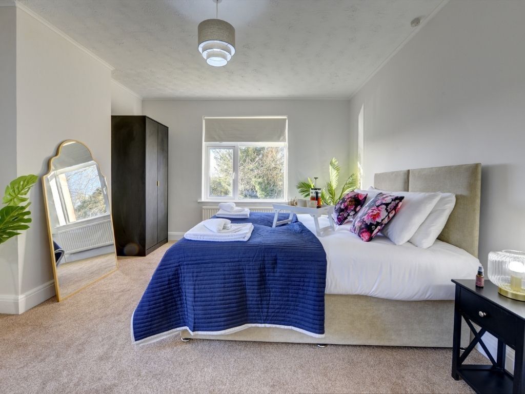 Terracotta House | Newly Refub House with Parking I eco-Short Term Let by SILVA
