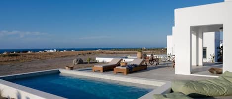 Premium Sea View Villa with Private Pool | حمام سباحة خاص