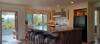 Pets Welcome <br>Private Home on 2 Acres<br>Hiking, biking, Trails <br>