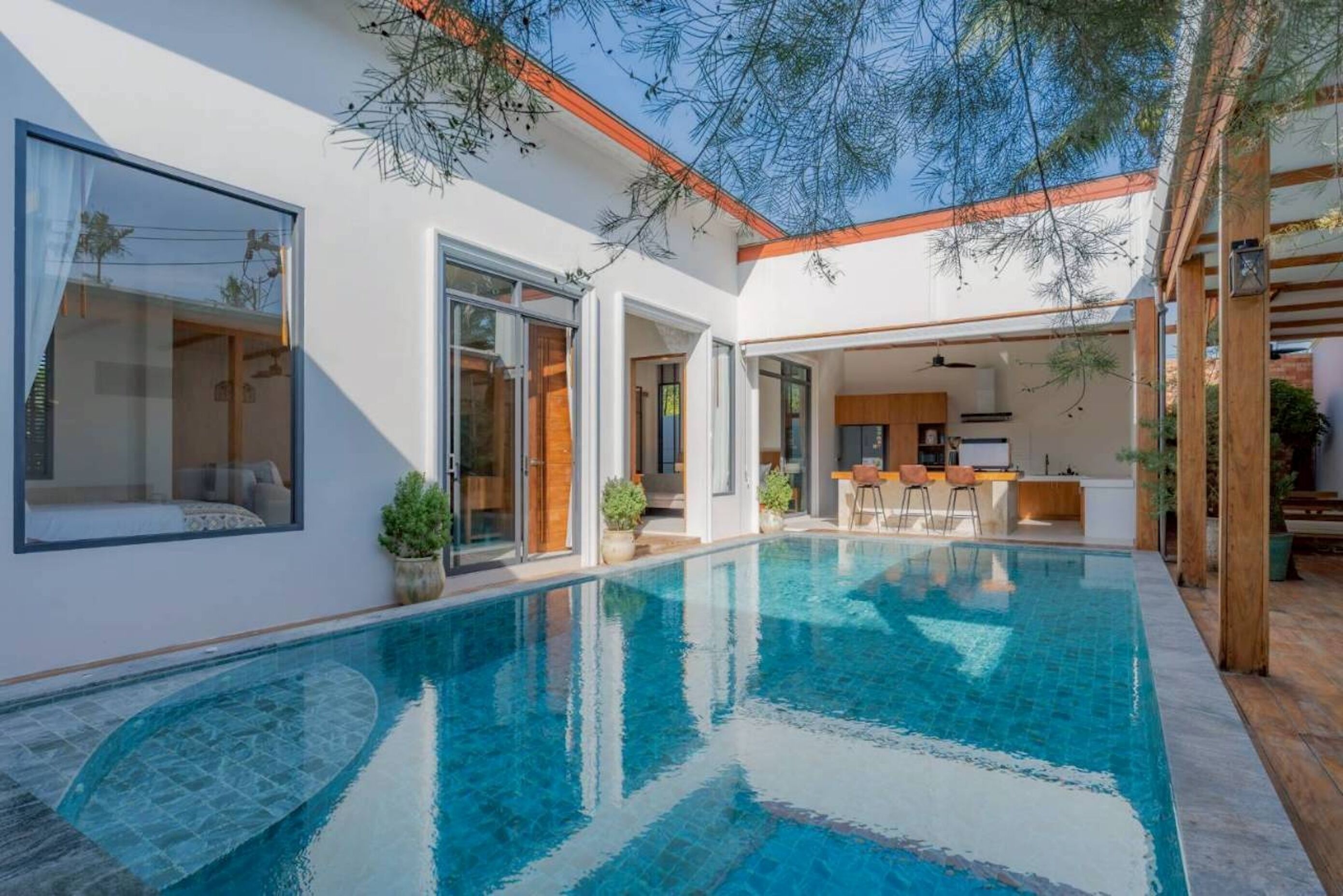Six - Bedroom Villa | มินิบาร์, ตู้นิรภัยในห้องพัก, ตกแต่งพิเศษโดยเฉพาะ, โต๊ะทำงาน