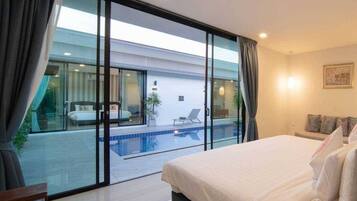 Lespalm Pool Villa 3 Bedroom | Minibar, coffres-forts dans les chambres, ameublement personnalisé