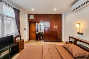 Habitació doble bàsica, bany privat | Wifi gratuïta i roba de llit 