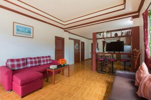 Televisor de 32 polzades amb canals per cable i reproductor de DVD 