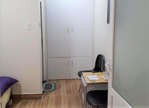 Dubbelrum | Skrivbord, gratis wi-fi och sängkläder