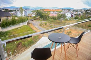 View from room - Bong Sen Hotel (Lam Vien - Da Lat)