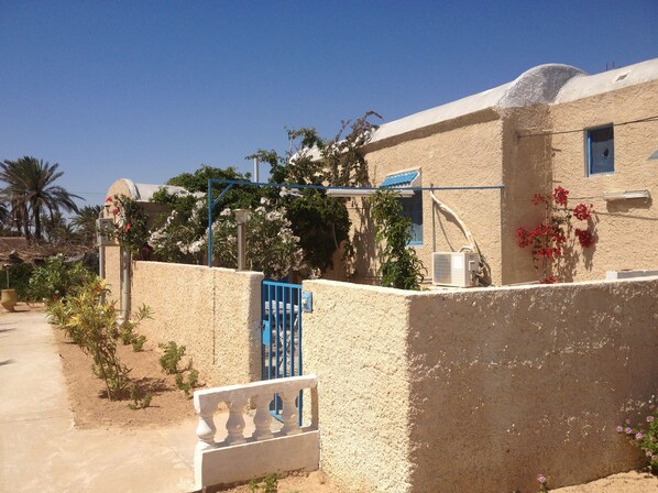 Property entrance - Acacia Bungalow 2 Bedrooms (Mezraia)