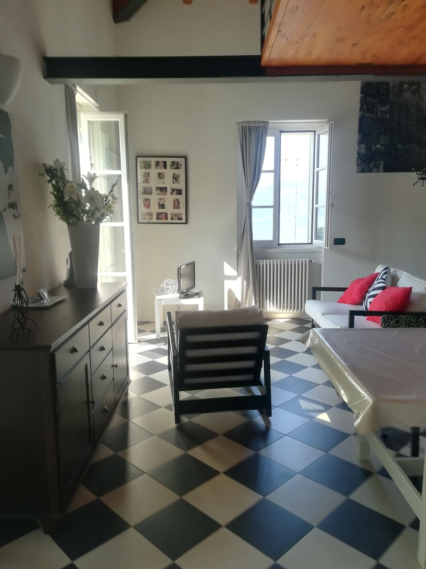 House, 2 Bedrooms, Smoking, Balcony | Interior