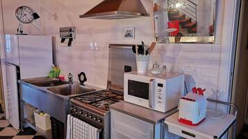 Rumah, 2 kamar tidur, Boleh Merokok, balkon | Dapur pribadi