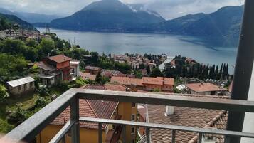 House, 2 Bedrooms, Smoking, Balcony | Exterior