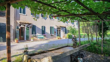 Villa, 3 Bedrooms, Garden View | Property grounds