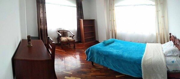 Ferienhaus, 6 Schlafzimmer, Raucher, Terrasse