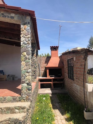 Casa, 6 quartos, para fumantes, terraço | Fachada