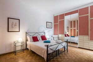 Condo, 2 Bedrooms | 2 bedrooms, iron/ironing board, travel cot, bed sheets