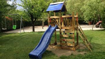 Zimmer, 2 Schlafzimmer, Raucher, Terrasse | Kinderbereich