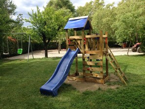 Chambre, 1 chambre, accessible aux personnes à mobilité réduite, fumeur | Espace pour enfants