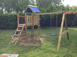 Chambre, 2 chambres, accessible aux personnes à mobilité réduite, fumeurs | Espace pour enfants