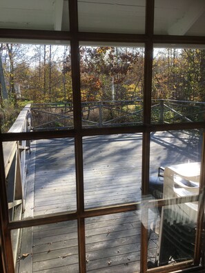 BBQ/picnic Area - Idyllic Bungalow Close to sea and Forest - Self Contained (Ronneby)