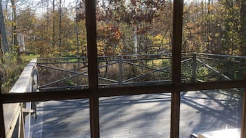Bungalow, 4 Bedrooms, Balcony, Garden View | BBQ/picnic Area