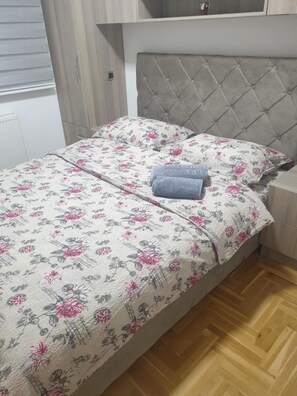 2 bedrooms
