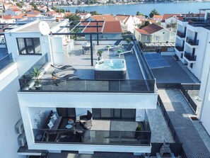 Apartamento, 2 quartos, para fumantes, sacada | Hidromassagem externa