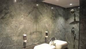 Bathroom - Westin Villas 4bhk With Private Swimming Pool (Igatpuri)