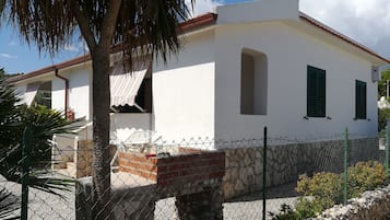 Villa, 2 Bedrooms, Smoking, Balcony | View from property