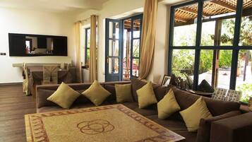 Villa, Multiple Bedrooms, Smoking, Terrace | Interior