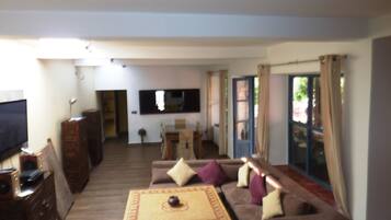 Villa, Multiple Bedrooms, Smoking, Terrace | Interior