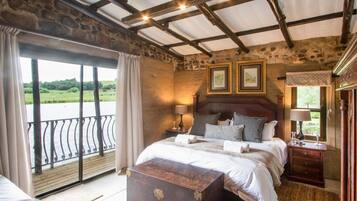 5 bedrooms