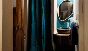 Apartment, 1 Bedroom, Terrace, Mountain View | Bathroom