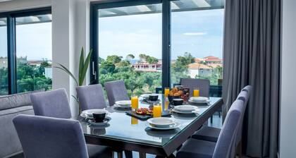 Dionisos Luxury Suites