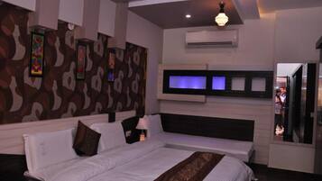 Superior Room | Bed sheets