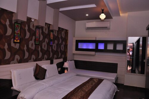 The Mirage Palace Hotel