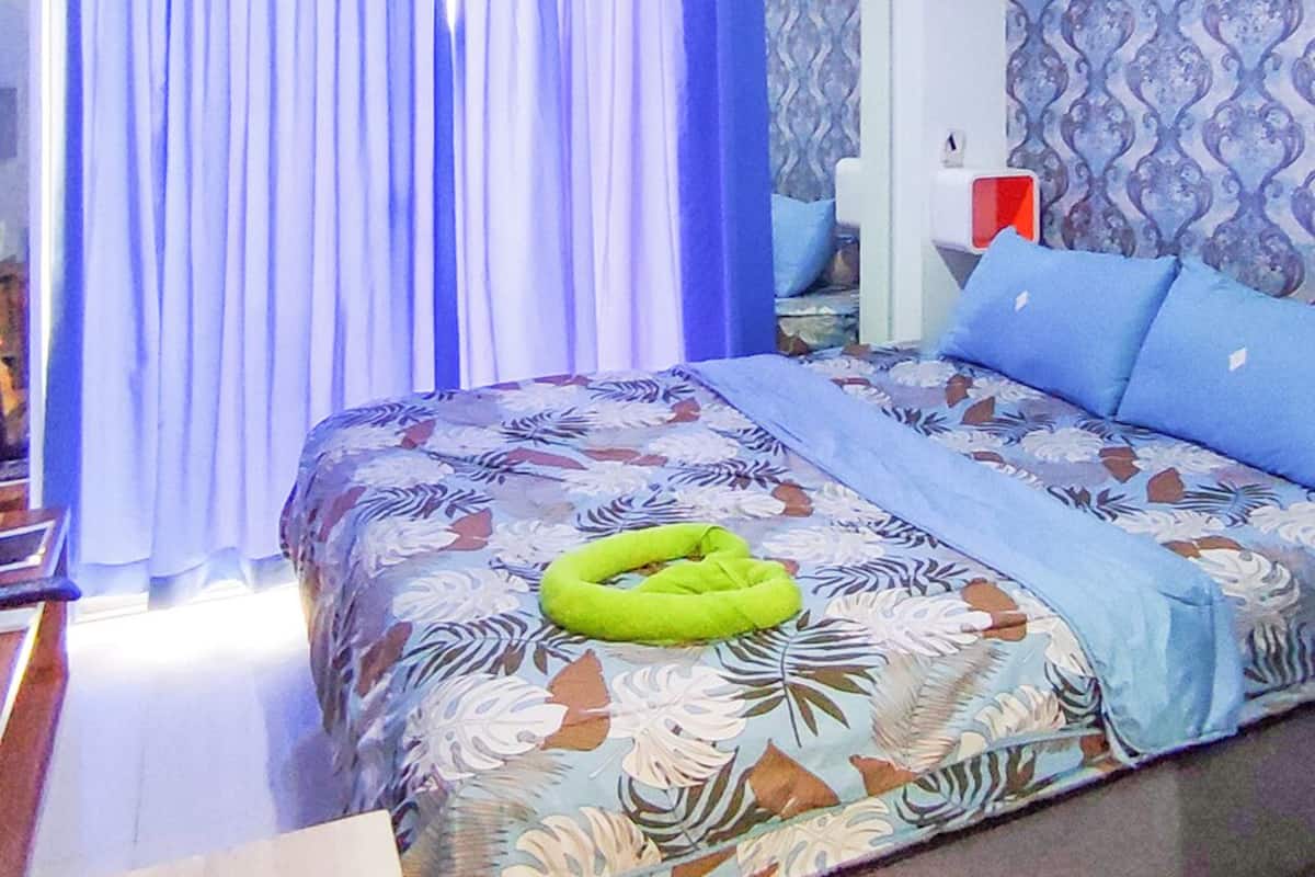 1 bedroom, desk, free WiFi, bed sheets