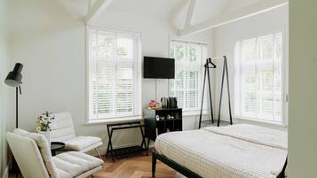 Deluxe-dobbeltværelse | Premium-sengetøj, individuelt design, mørklægningsgardiner, lydisolering