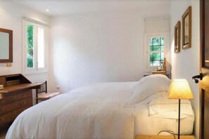 2 bedrooms, iron/ironing board, travel cot, WiFi - Beautiful House Ca Madò Maria with views of Bunyola (Bunyola)